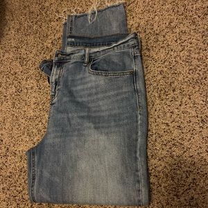 Old Navy perfect straight ankle jeans. Size 14. Never worn.